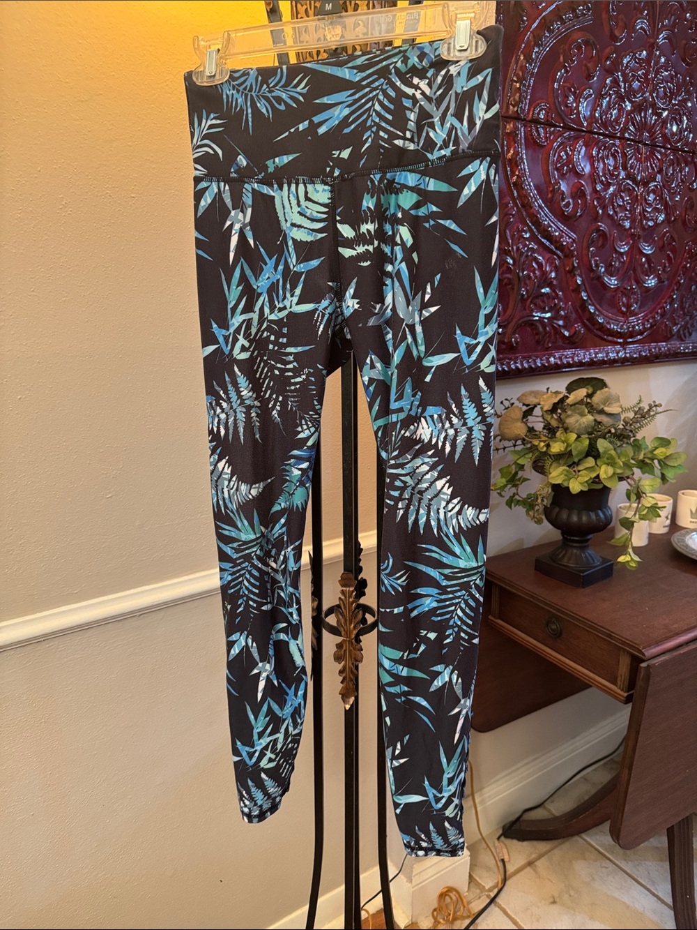 Kyodan Black Leggings with Teal Leaf Print